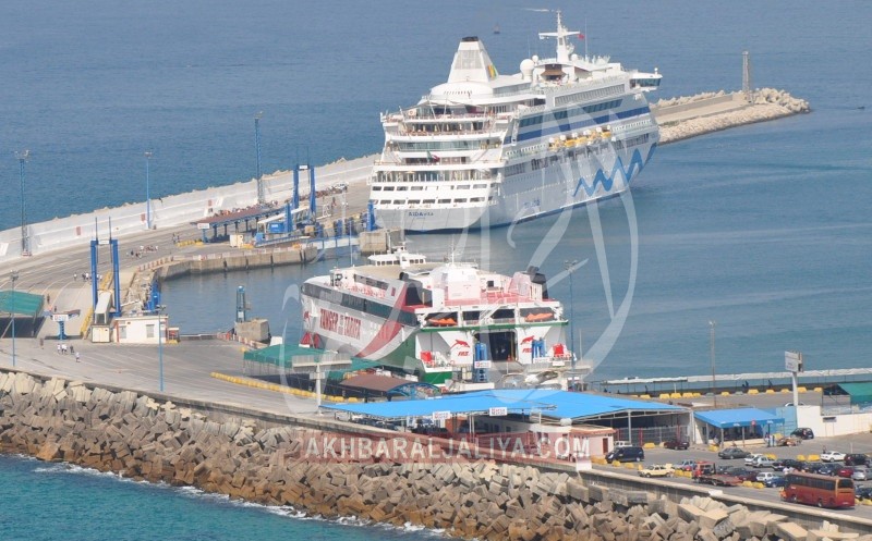 خط بحري جديد بين مينائي طنجة المتوسط وإسبانيا